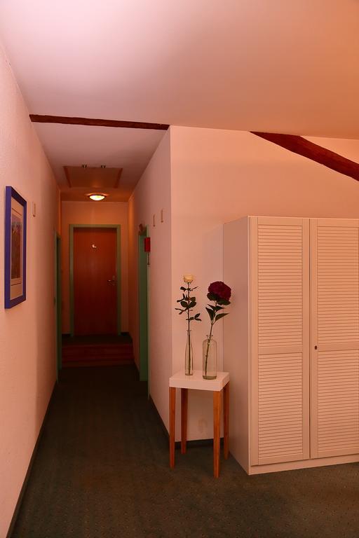 Hotel-Rotisserie La Tour Rouge 델레몬트 외부 사진