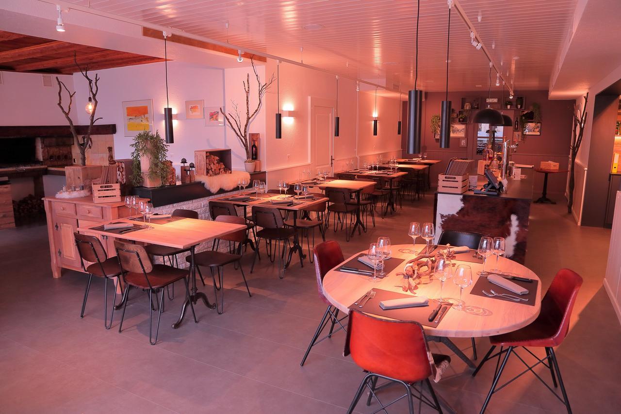 Hotel-Rotisserie La Tour Rouge 델레몬트 외부 사진